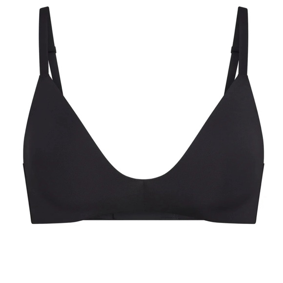 SKIMS NWT WIRELESS FORM
PUSH UP BRA size 34DD - Picture 3 of 6